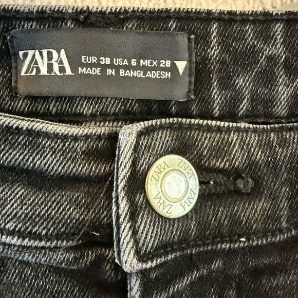 Zara Faded Black High Rise Straight Leg Women's Jeans Size 6 - Picture 3 of 5